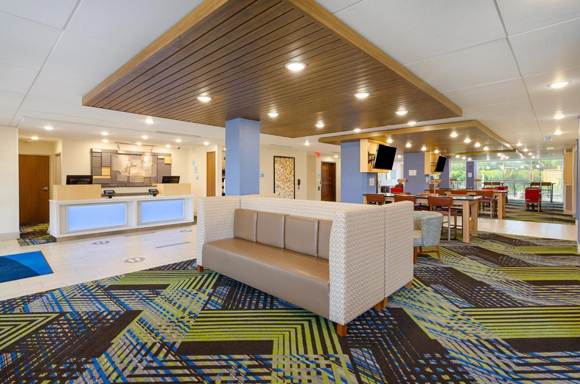 Holiday Inn Express & Suites - Abingdon By Ihg Exterior foto