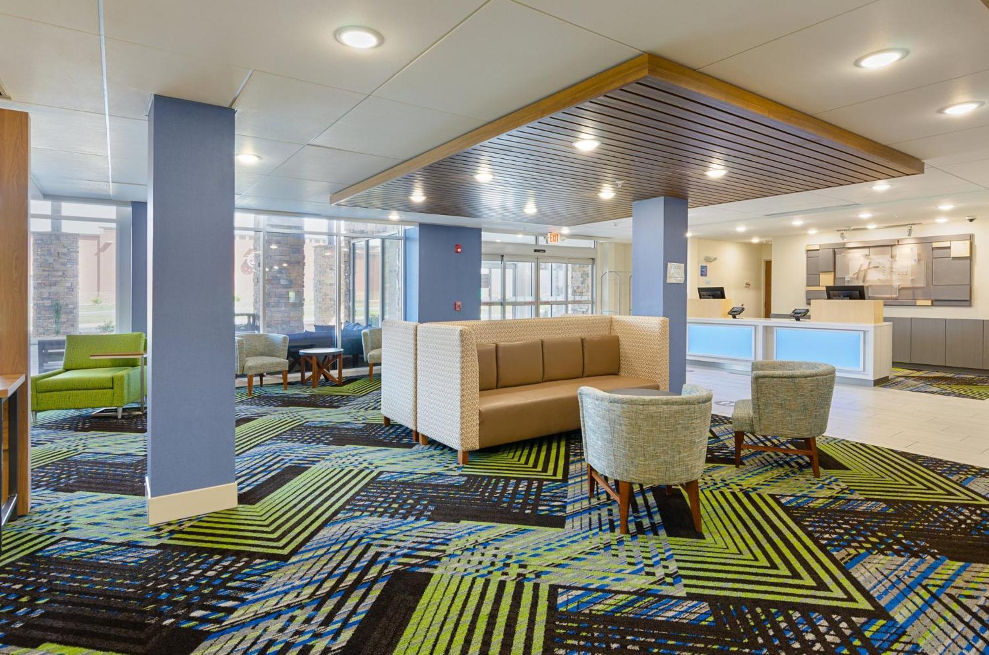Holiday Inn Express & Suites - Abingdon By Ihg Exterior foto