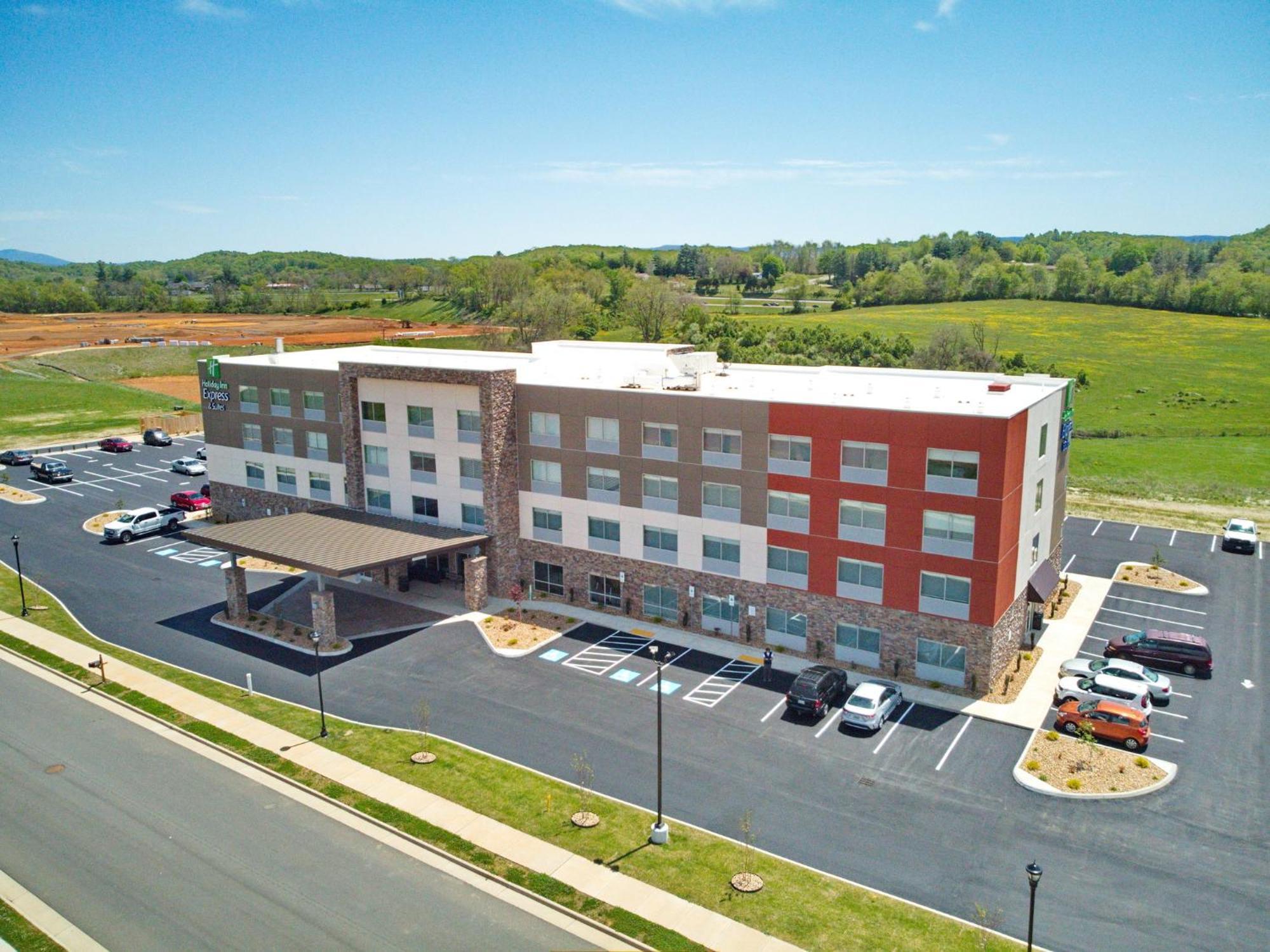 Holiday Inn Express & Suites - Abingdon By Ihg Exterior foto